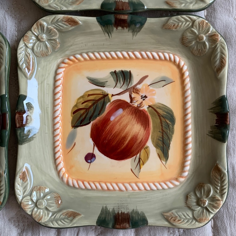 Hand-Painted Fruit Ceramic Appetizer Plates - Green and Cream - Set of 4 - Picture 5 of 7